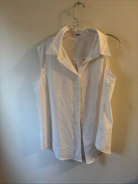 zeagoo White Sleeveless Button-Down Shirt